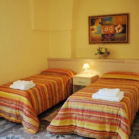 Bed and Breakfast L'Antica Dimora à San Pietro Vernotico Extérieur photo